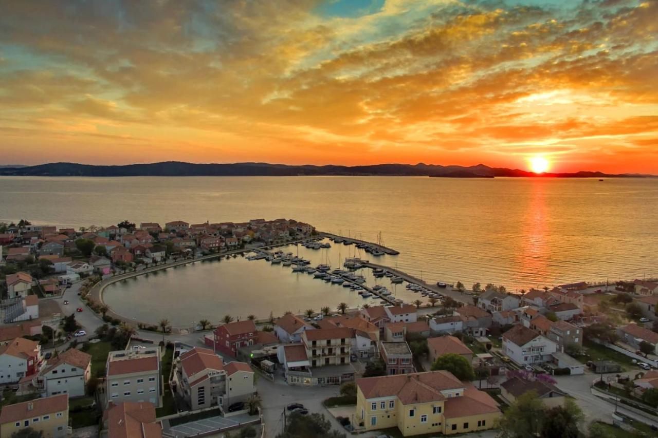 Apartments With A Parking Space Bibinje, Zadar - 15178 Ngoại thất bức ảnh